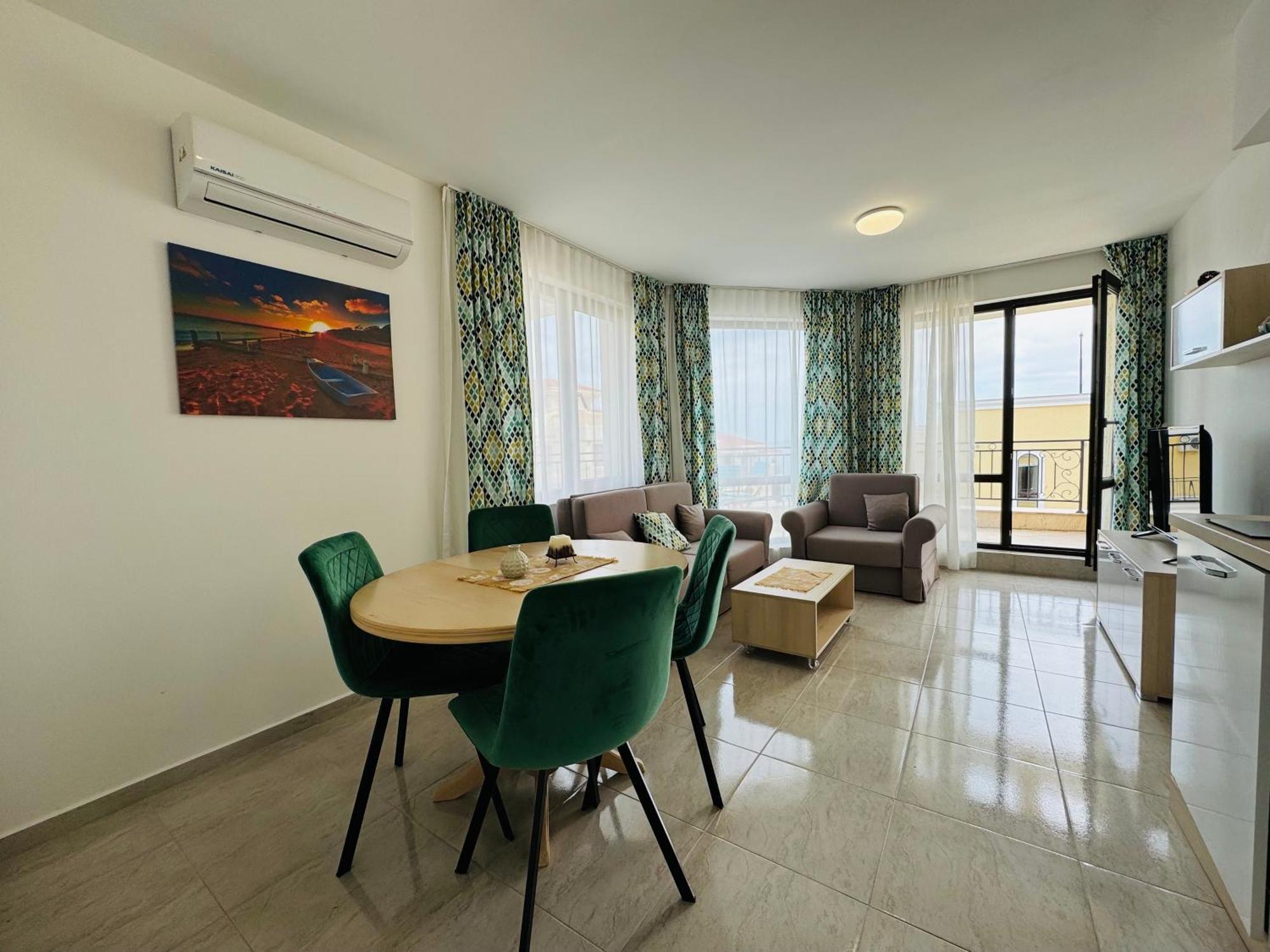 Horizon 10 'В' Apartment สวิติ วลัส ภายนอก รูปภาพ